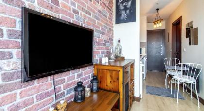 Central Flat with Amazing City View in Atasehir - image 21