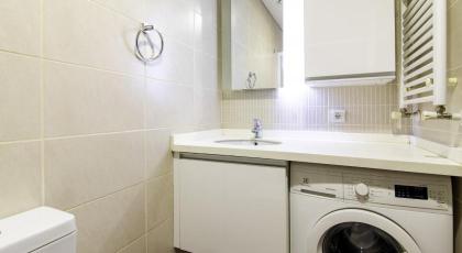 Central Flat with Amazing City View in Atasehir - image 23