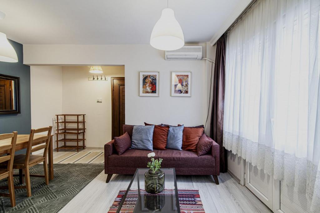 Stylish Flat 15 min to Galata Tower in Beyoglu - main image