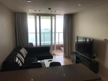 Sea view and TVHot tub - image 9