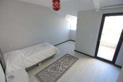 Presidential Sky Park Suites - image 2