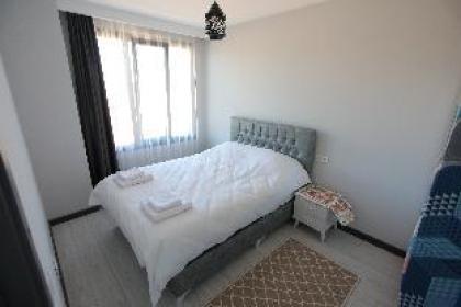 Presidential Sky Park Suites - image 8