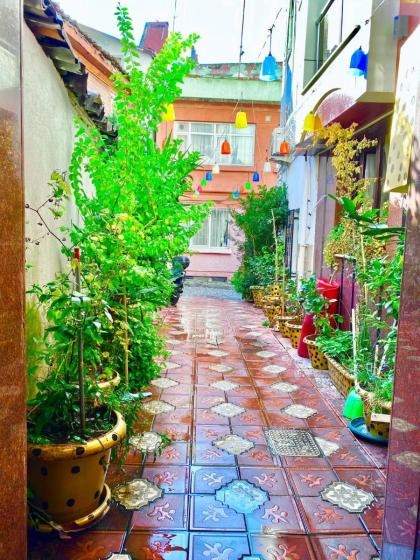 Ayasofya Garden apart