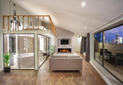 Gatto Residence