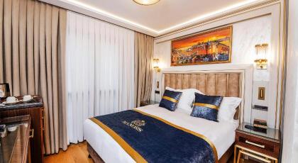 MANORS HOTEL  - image 2