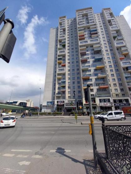 Site ici Guvenlikli Havuzlu Sosyal Tesisli - image 21