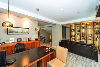 Agora Life Hotel - Special Class 