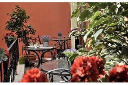 three apples suites - image 18