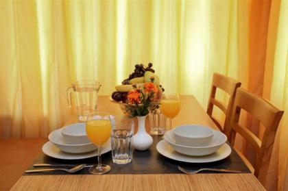 three apples suites - image 19