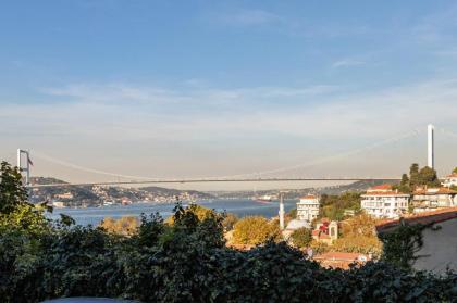 Delightful Flat with Bosphorus View in Kuzguncuk