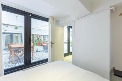 Excellent Flat with Lovely Backyard in Cihangir - image 13