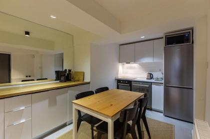 Excellent Flat with Lovely Backyard in Cihangir - image 4