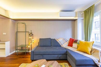 Central and Stylish Flat in the Heart of Beyoglu