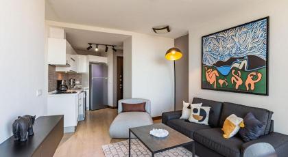 Charming Flat with Gorgeous City View in Atasehir - image 27