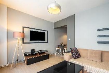 Amazing Flat With Excellent Location in Besiktas - image 5