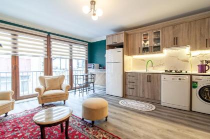 Vibrant Flat near Kennedy Avenue in Fatih - image 3