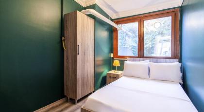 Vibrant Flat near Kennedy Avenue in Fatih - image 9