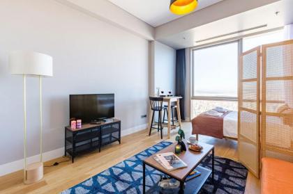 Atasehir Studio Expansive Cityscape View - image 16