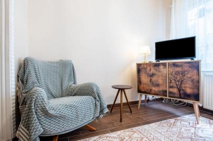 Lovely Flat 6 min to Taksim Square in Beyoglu - image 15