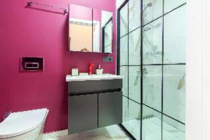Comfortable Kennedy Avenue Flat in Fatih - image 9