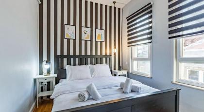 Flat within Walking Distance to Flower Passage - image 26