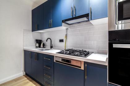 Colorful Flat near Cevahir Mall and Sisli Metro - image 10