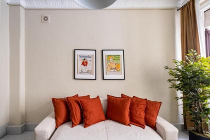 Modern Flat with Central Location in Beyoglu - image 16