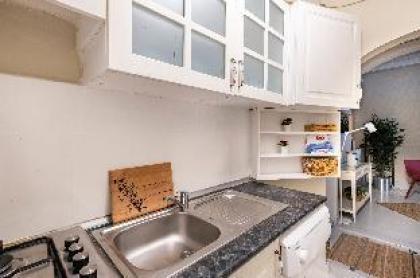 Modern Flat with Central Location in Beyoglu - image 5