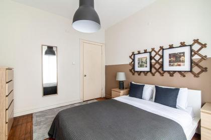 Sleek Flat within Walking Distance to Pera Museum - image 11