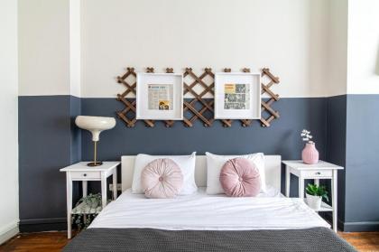 Sleek Flat within Walking Distance to Pera Museum - image 16