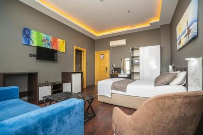 216 Palace Suite - image 24