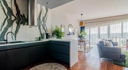 Centrally Located Flat with Balcony in Beyoglu - image 23