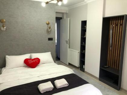 Valeria White Suites - image 2
