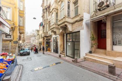 Galata Port Apartments - image 27