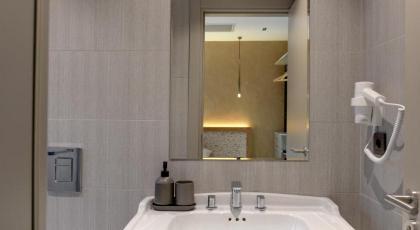 21 Rooms Hotel - image 10