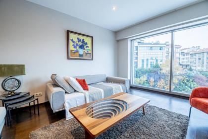 Modern 1bdr Residence With Pool Gym Parking - image 22