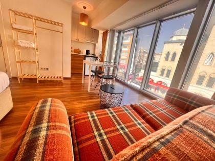 Central apartment studio in Kadikoy - image 12