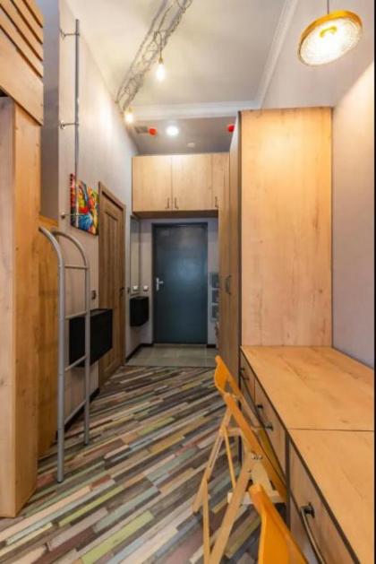 Cozy apartment with wooden renovation - image 6