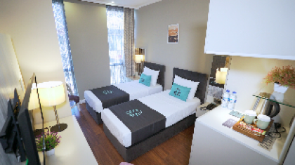 Homey Airport Hotel - image 5