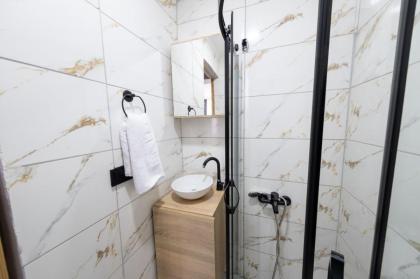 By Kral Hotel Beşiktaş - image 9