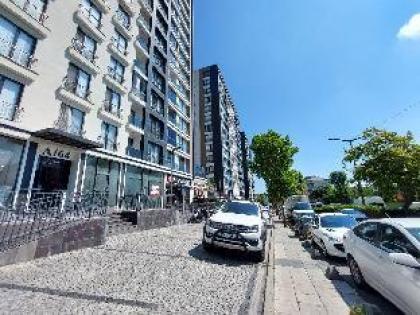 Modern Flat Apt Near City Center Apt. 49