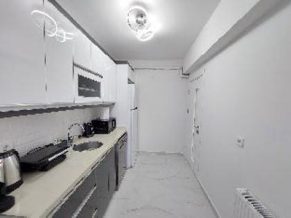 Stylish Apartment in For Large Families Apt. 30 - image 14