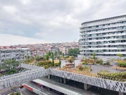 Modern Flat Apt Near City Center Apt. 29