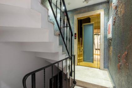 6 Apartment Galata - image 30
