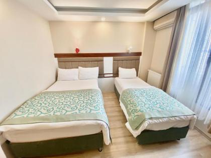 LARA HOTEL - image 4
