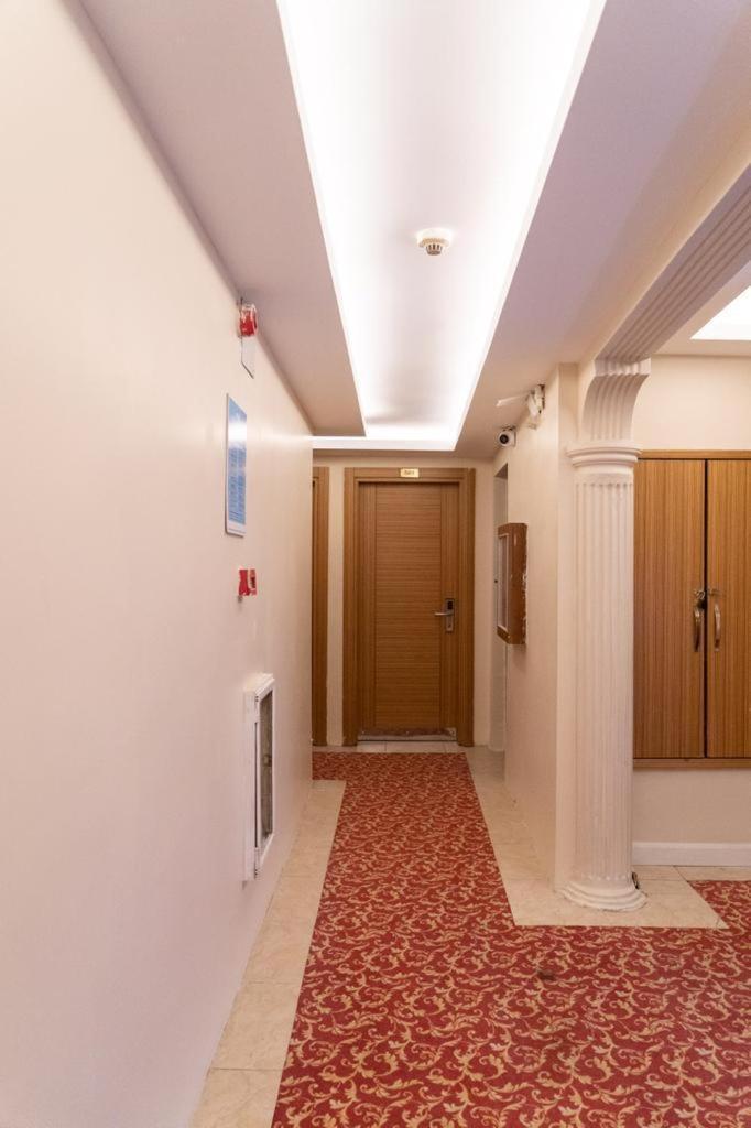 LARA HOTEL - image 7