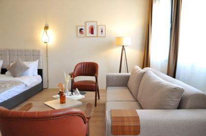 Golden Door Hotel - image 23