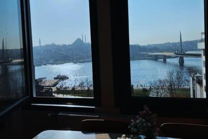 Karaköy GoldenHorn Ultra Luxury Flat 4BRSea View - image 7