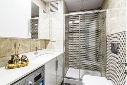 Exquisite Flat Near Coast and Metro in Bostanci - image 10