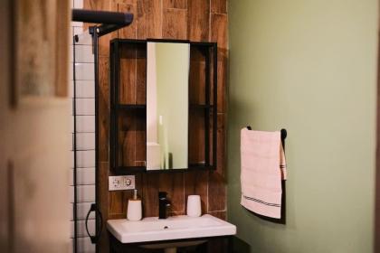 Cihangir'de Merkezi ve Balkonlu Daire - image 22